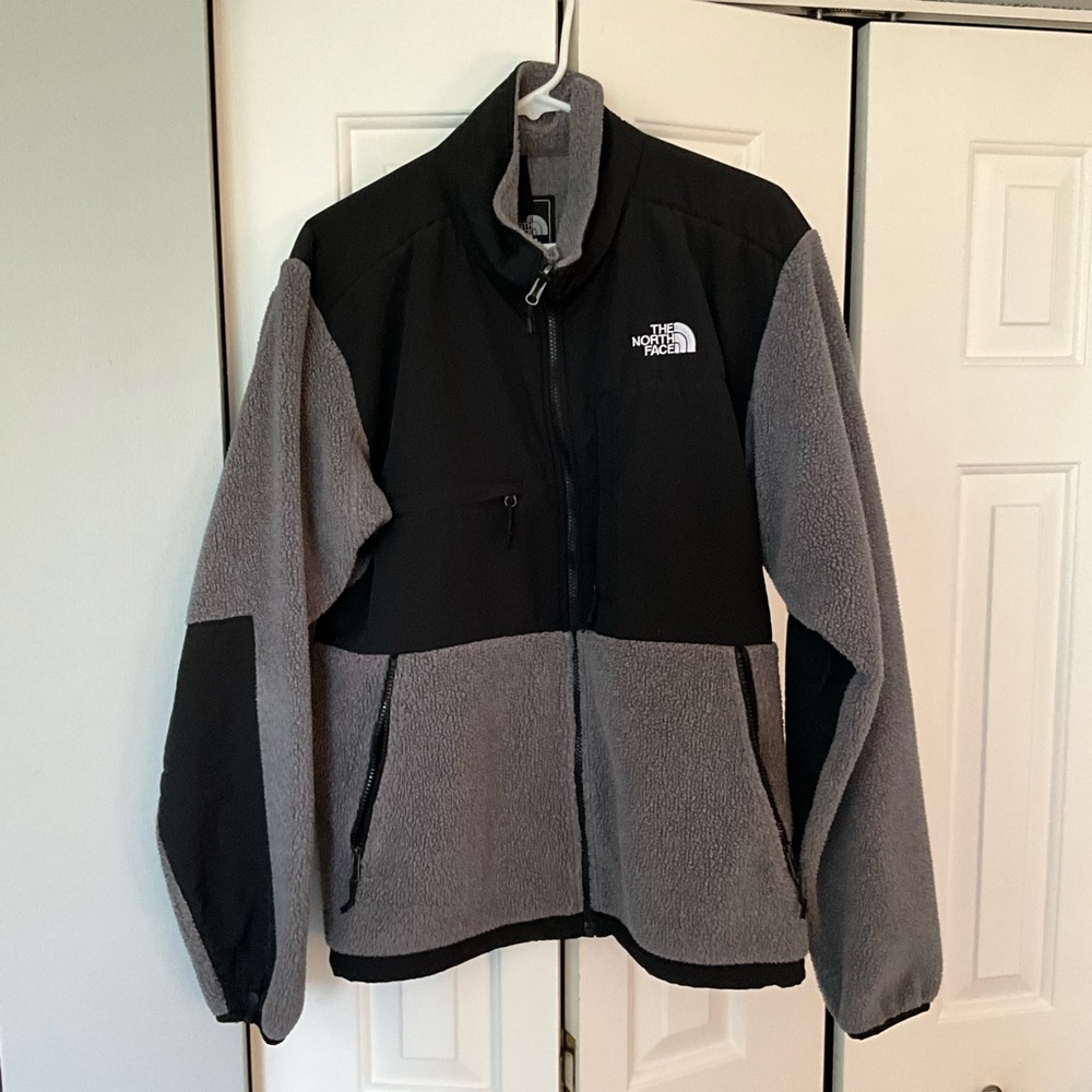 Men’s North Face Jacket Black and Grey size Medium